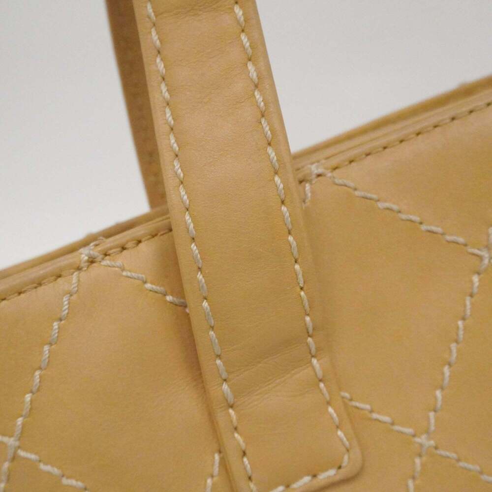 CHANEL Cream Lambskin Leather Tote Bag - Picture 9 of 14